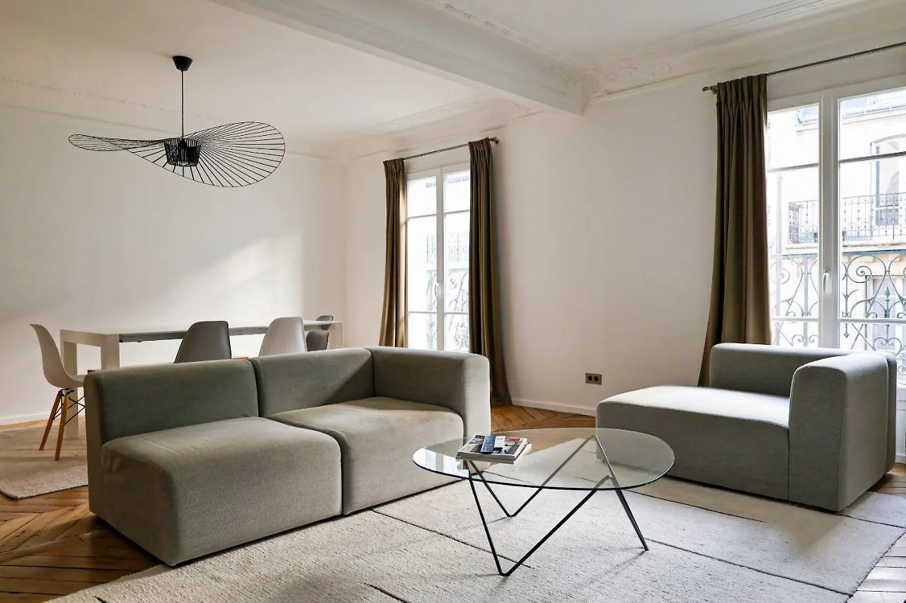 Home Sweet Home Moines Paris France